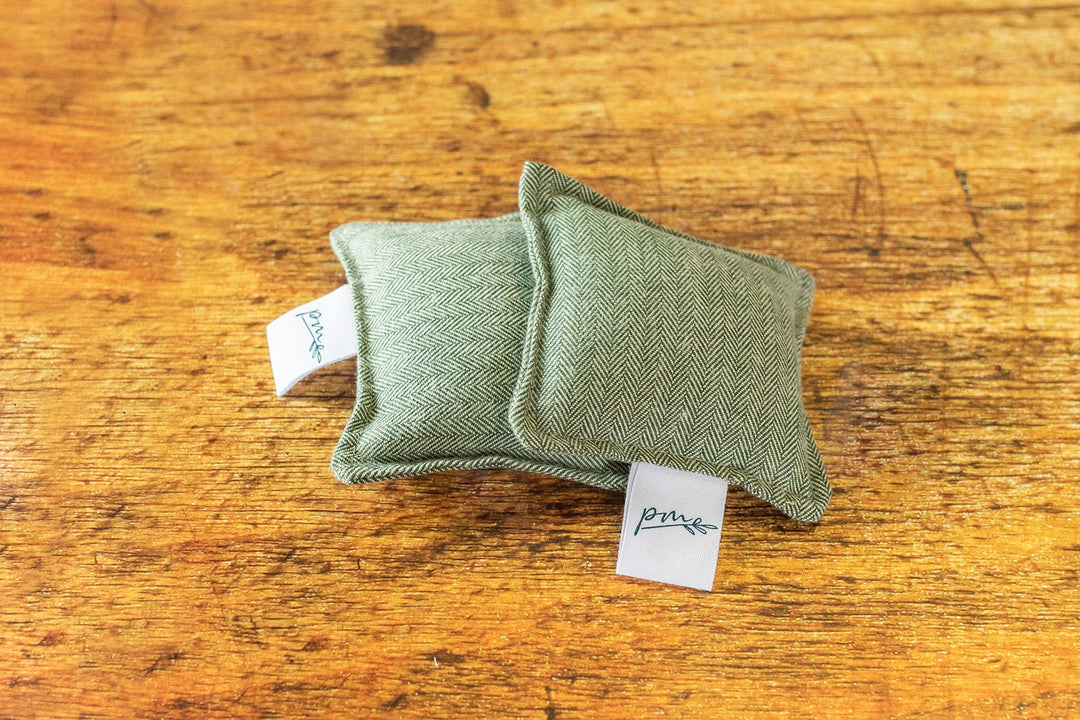 Parker Mountain Comfort Wraps Accessories Green / Unscented / Square Fidgets | Single Pack | find focus in the palm of your hands
