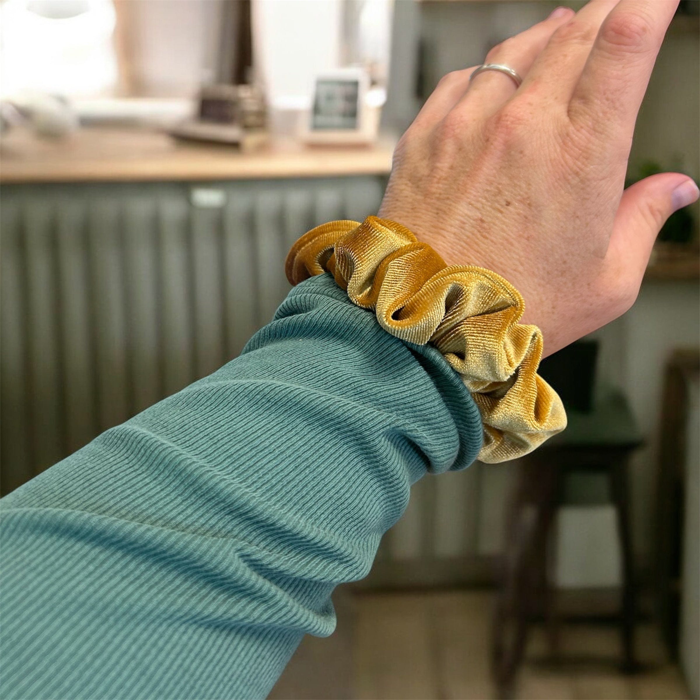 Tranquil Scrunchie - Parker Mountain Comfort Wraps